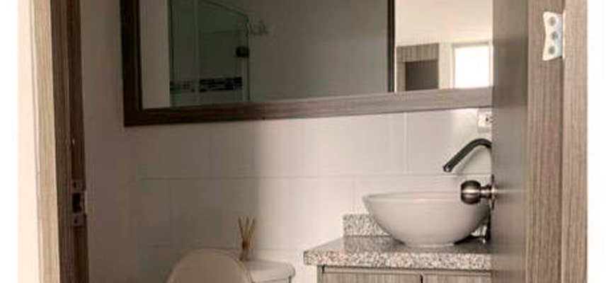 A LA VENTA APARTAMENTO CON PARQUEADERO